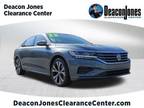 2022 Volkswagen Passat 2.0T SE