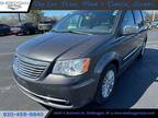 2015 Chrysler Town & Country Touring-L