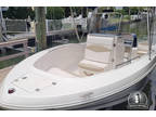 2018 Robalo R180