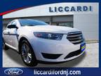 2017 Ford Taurus SE