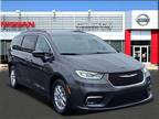 2022 Chrysler Pacifica Touring L Front-Wheel Drive Passenger Van