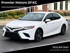 2018 Toyota Camry SE Sedan 4D