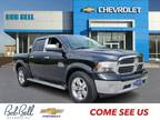 2015 RAM 1500 SLT 4x4 Crew Cab 5.6 ft. box 140 in. WB