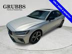 2024 Volvo S60 B5 Plus Dark Theme