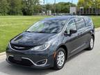 2020 Chrysler Pacifica Touring Minivan 4D