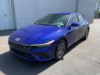 2024 Hyundai Elantra SEL 4dr Sedan