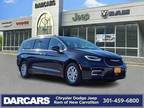 2022 Chrysler Pacifica Touring-L
