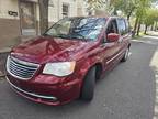2014 Chrysler Town & Country Touring Minivan 4D