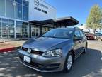 2017 Volkswagen Golf SportWagen TSI S