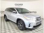 2019 Toyota Highlander LE I4 4dr Front-Wheel Drive