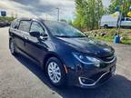 2018 Chrysler Pacifica Touring Plus Front-Wheel Drive Passenger Van