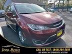 2018 Chrysler Pacifica Touring L Front-Wheel Drive Passenger Van
