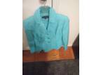 200 pieces of ladies clothing - great for online resales or thrift stores
