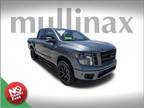 2019 Nissan Titan SV