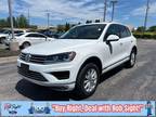 2015 Volkswagen Touareg V6 Sport