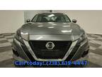 2022 Nissan Altima with 33,366 miles!