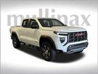 2023 GMC Canyon Base