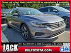 2021 Volkswagen Passat 2.0T SE 4dr Sedan