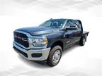 2020 RAM 2500 Big Horn Crew Cab 4X4 6&apos;4&apos; Box