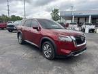 2022 Nissan Pathfinder SL 2WD