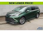 2023 Toyota Sienna LE