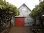 Garage For Rent