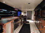 Business For Sale: 5600 Sq Ft Commercial Building