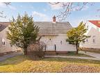 15700 Fernway Dr, Maple Heights, Oh 44137 : Nice House For Rent