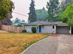 4216 Se River Dr, Milwaukie, Or 97267 . Cool 2 Bedroom House