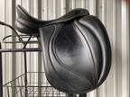 MacRider Dressage Saddle Medium 18 Seat