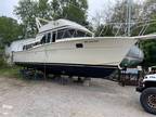 38 foot Chris-Craft 38 Corinthian