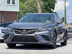 2018 Toyota Camry SE Sedan 4D