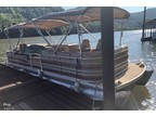 2004 Godfrey Sanpan 25 tritoon Boat