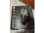 JBL 460 NC headphones