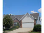 Stunning Three Bedroom, Three Bath Villa with Community Pool!