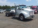 1995 Kenworth T880 Cab & Chassis