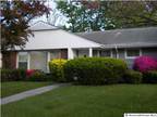 Summer or Winter Rental 6 Bed, in Oakhurst, Renovated, Immaculate