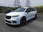 2024 Chrysler Pacifica Plug-In Hybrid Premium S Appearance