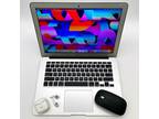 EXCELLENT Apple MacBook Air 13 inch CORE i5 8GB RAM 256GB SSD + EXTRAS!