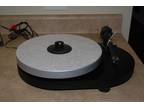 Pro-ject Rpm 4 vinyl record manual turntable