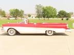1958 Ford Fairlane 500 Skyliner