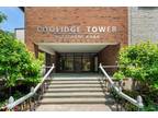 Brookline, Coolidge Corner - 2 bed 2 bath w/ Parking!