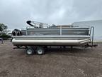 2024 Sun Tracker Fishin' Barge 20 DLX