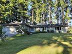 12700 Crown Dr Ne, Bainbridge Island, Wa 98110