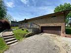 166 N Oakview Dr, Kenova, Wv 25530 : Spacious 3 Bedroom House