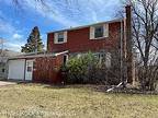 1208 5th St S, Moorhead, Mn 56560