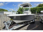 2020 Wellcraft 221 Bay
