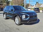 2023 Mitsubishi Outlander ES