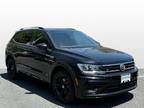 2019 Volkswagen Tiguan SEL R-Line Jet-Black
