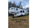 Privately owned 2022 Palomino Columbus 388FK
